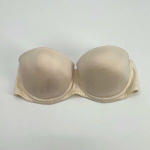 UEC Victoria’s Secret off white strapless push-up bra 34b